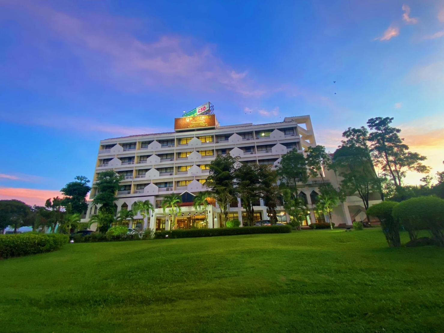 Phuphanplace Hotel Ban Phang Khwang Tai Exterior foto
